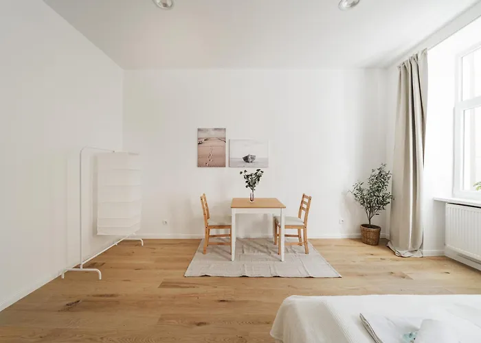 Smart Living - Favoriten Апартаменти *